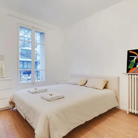 Spacious For 6 People Boulogne-Billancourt